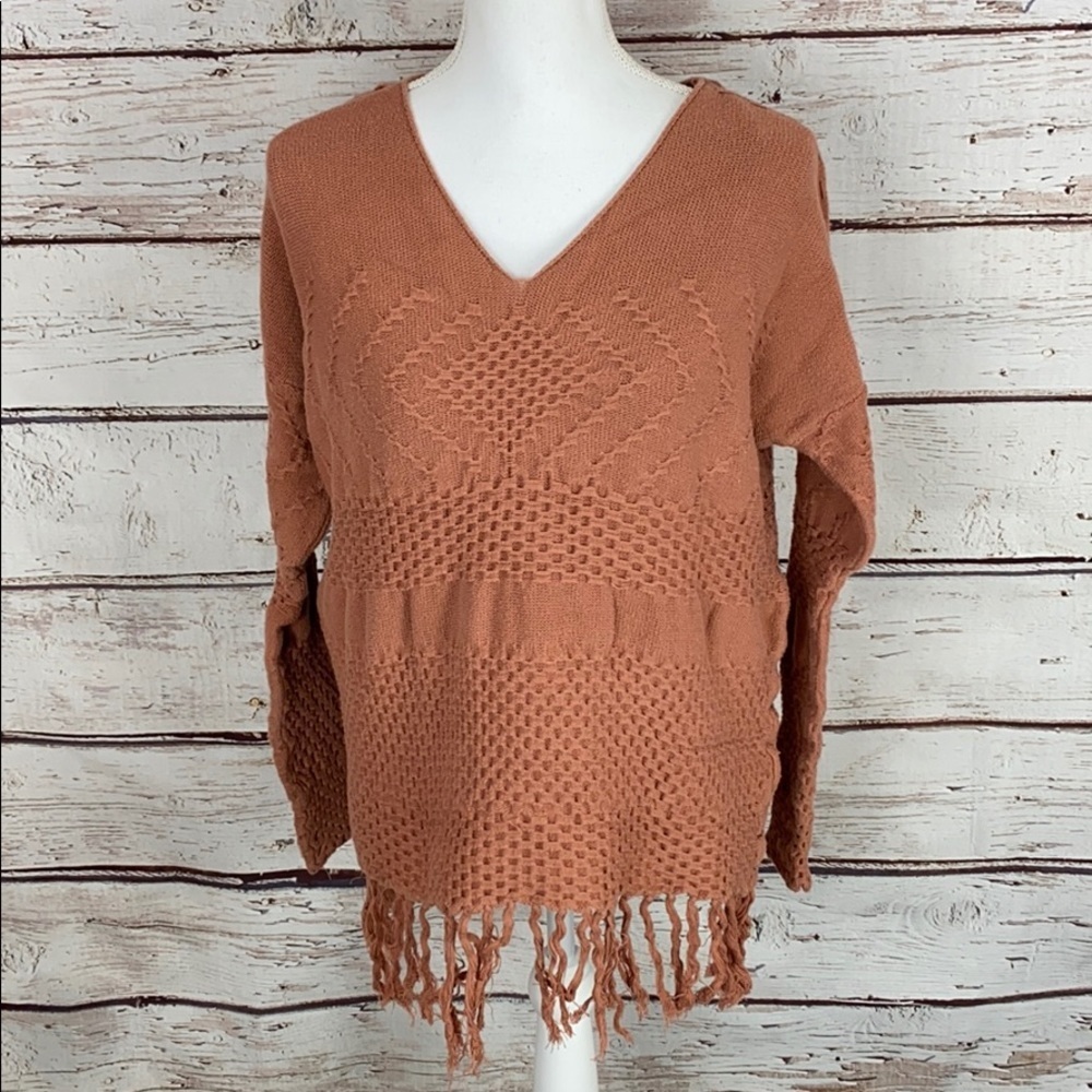 easel V-neck Oversized Sweater Rust Fringe S/M